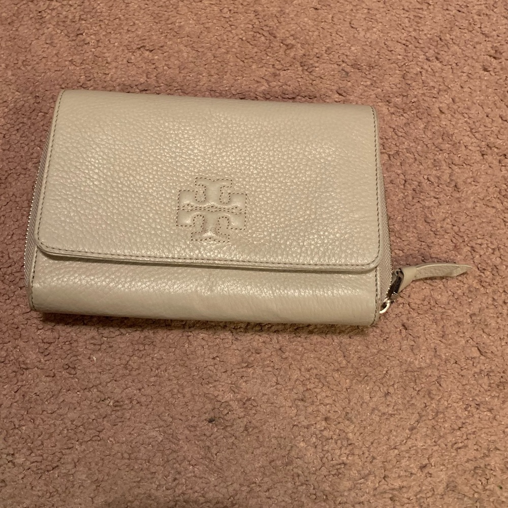 ToryBurch FlatWalletCrossbody